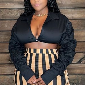 LONG RUCHING SLEEVE CROP TOP